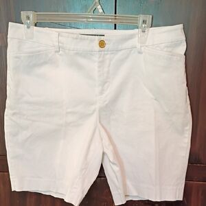 Lauren Ralph Lauren White Bermuda Short Size 10 Petite Classic Cotton Blend NWOT